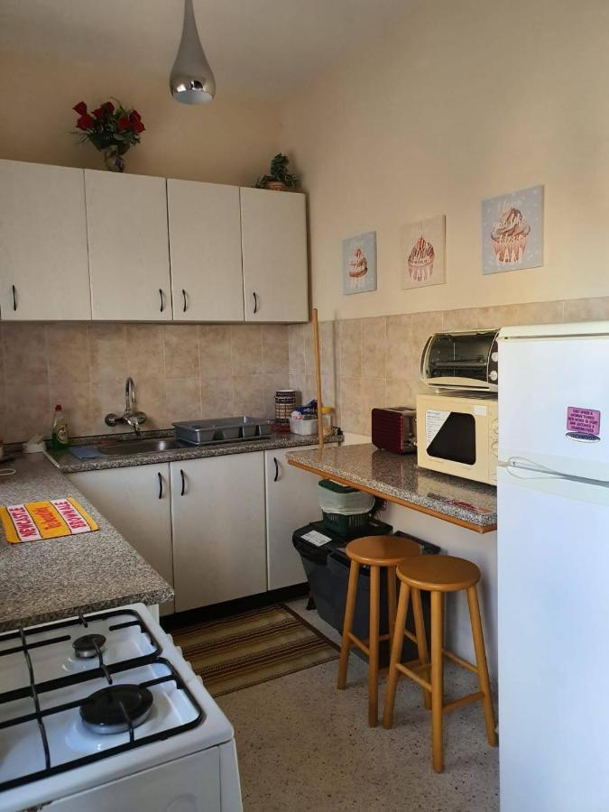 Kennedy Court - Prime Location - Bus Terminus Apartment Сейнт Полс Бей Екстериор снимка
